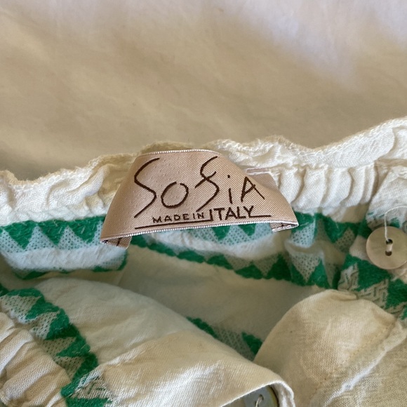 Sofia green and cream colored crop & short set - Picture 3 of 8